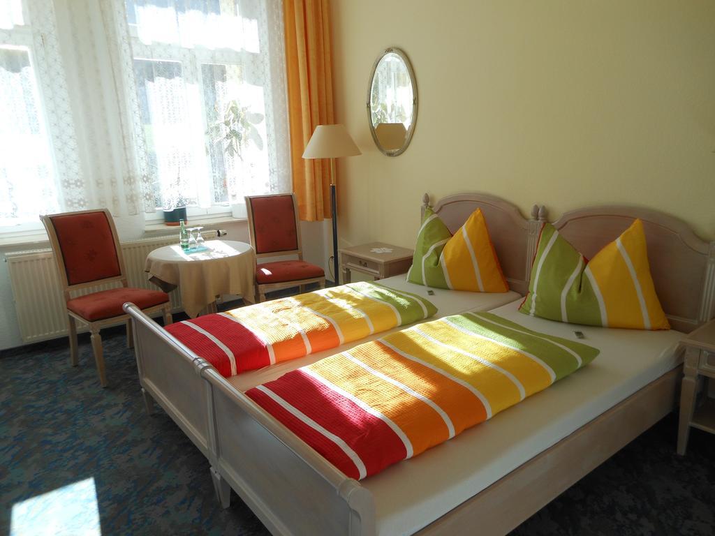 Pension Fuerstenhof Бад-Эльстер Номер фото